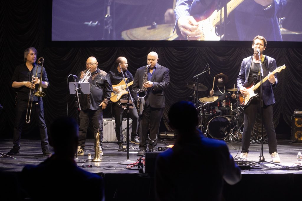 Highlights from the IDEA Promise Foundation Key Gala fundraising event supporting student success and college completion.